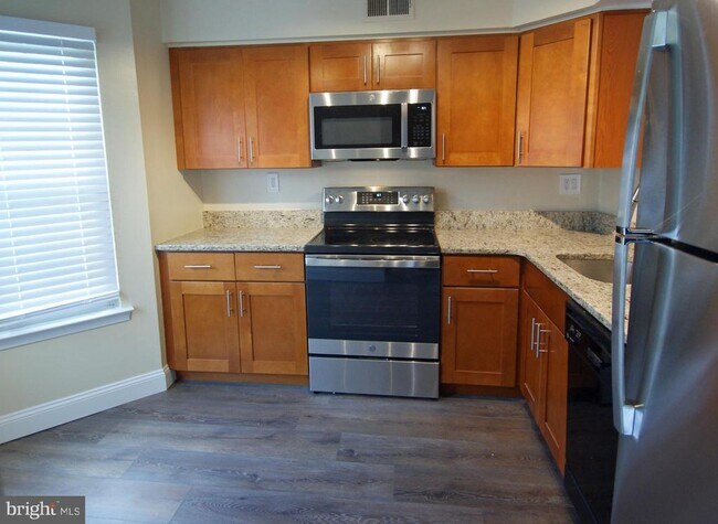 Building Photo - 12010 Barry Ct