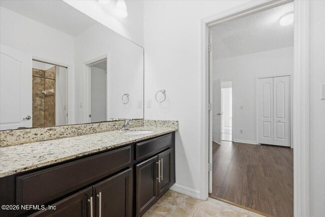 Building Photo - 18 Amherst Pl