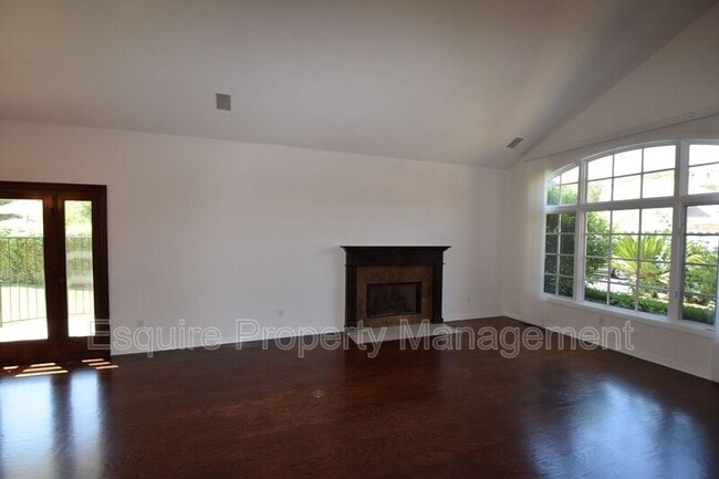 Building Photo - 1674 Bushgrove Ct