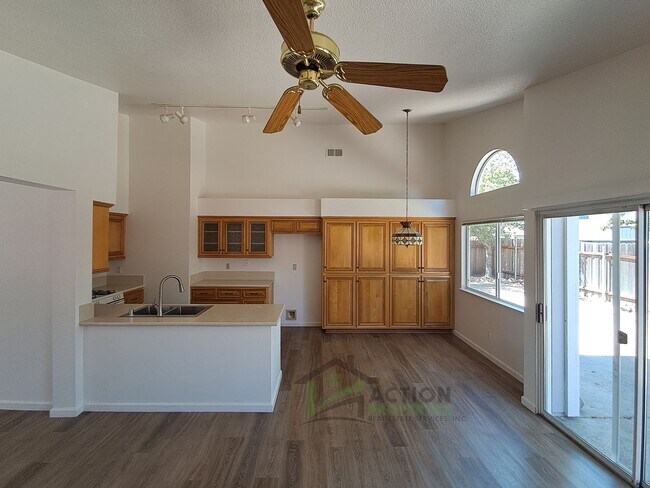 Building Photo - 3835 Hunters Glen Pl