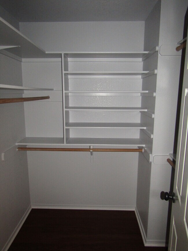 Building Photo - 14704 Noya Dr