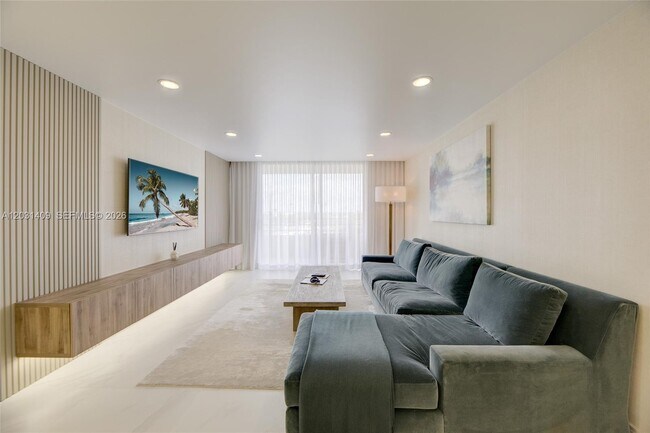 Building Photo - 600 Three Islands Boulevard