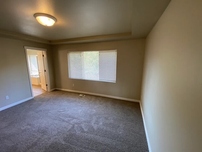 Building Photo - 6450 62nd St Ct W