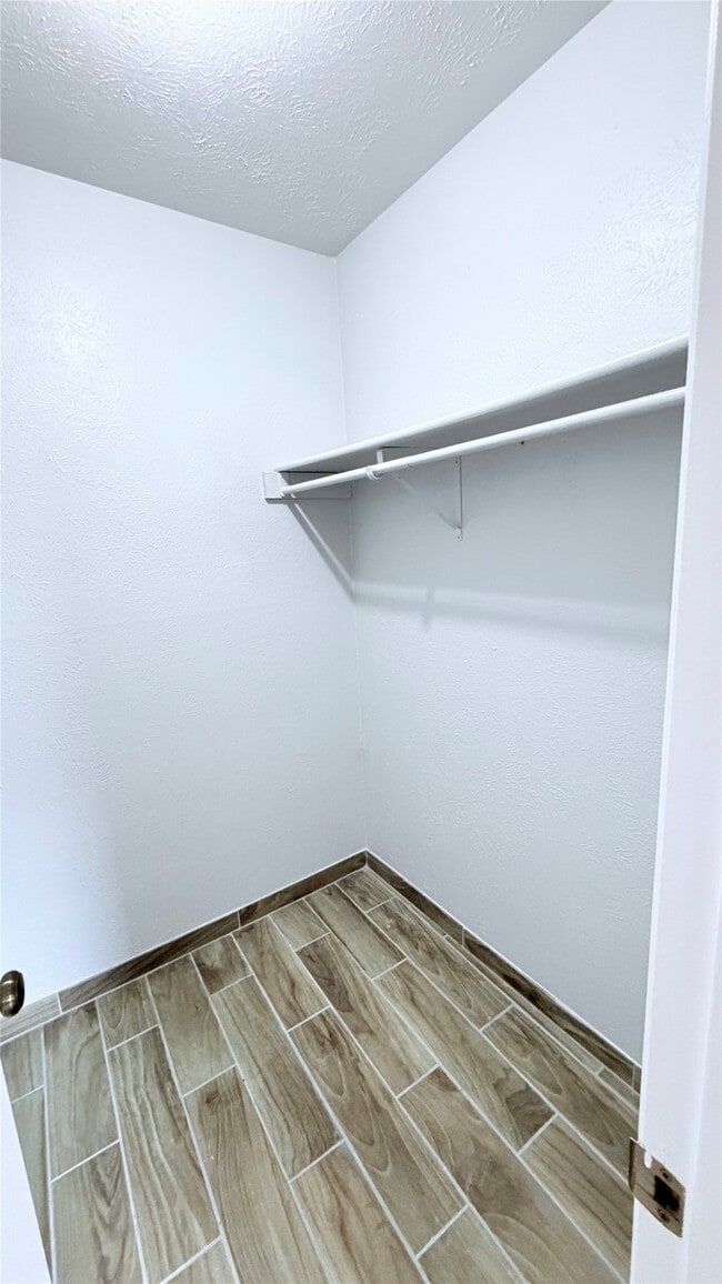 Building Photo - 15507 Mira Monte Dr