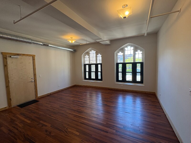 Building Photo - 4601 S Ellis Ave