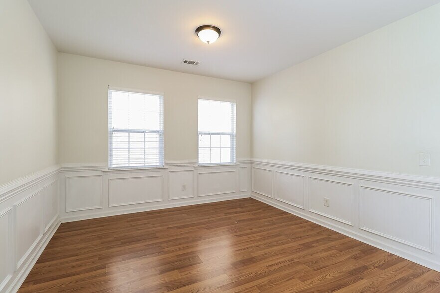 Building Photo - 9572 Turning Wheel Dr