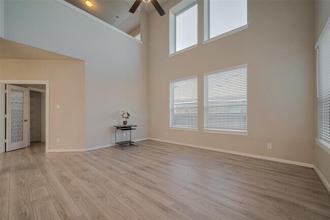 Building Photo - 7809 Axis Rdg Dr