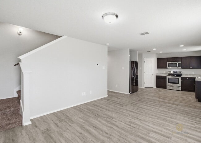 Building Photo - 7526 Crestway Ridge