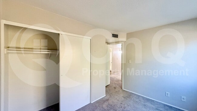 Building Photo - 5304 W Hearn Rd