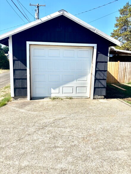 single car garage with off street parking - 601 J Street