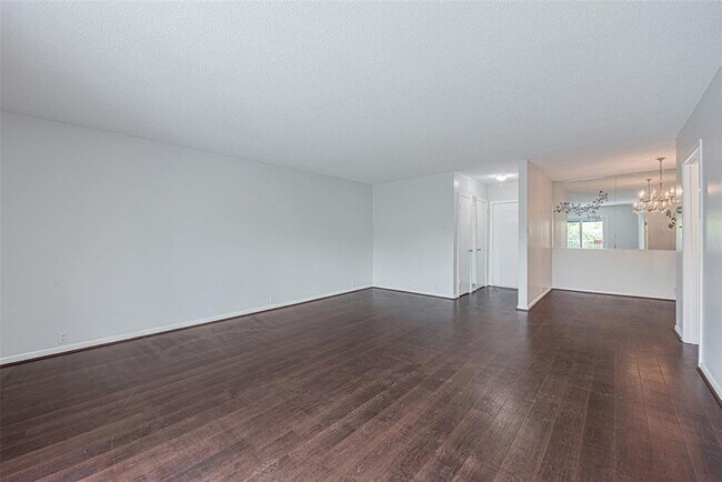 Building Photo - 2601 Bellefontaine St