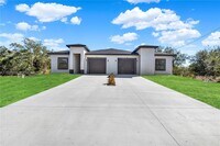 Building Photo - 66 Organ St