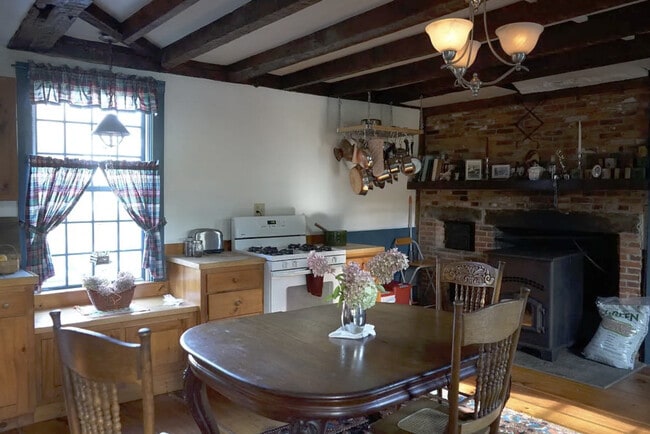 Building Photo - 2 Ashuelot Main St