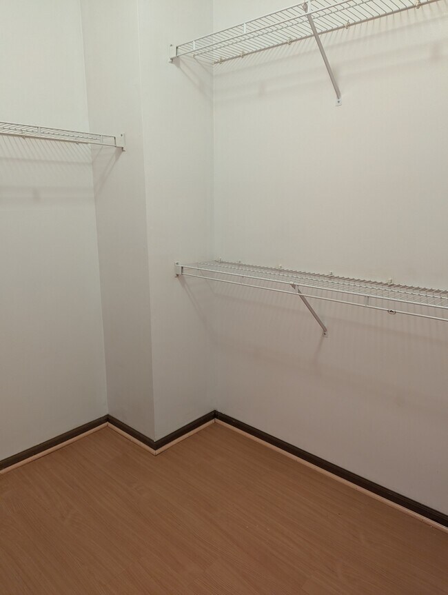 Building Photo - 2905 Kentshire Cir