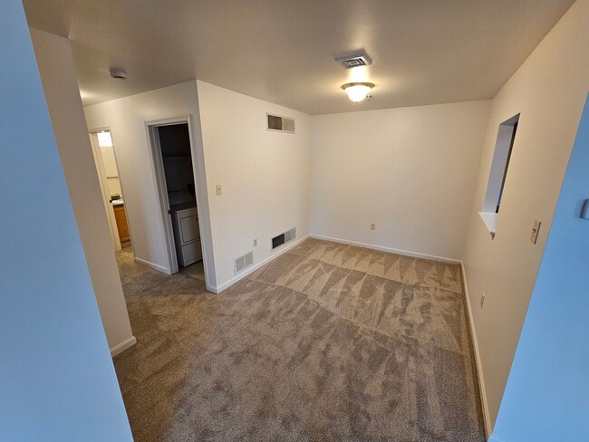 Building Photo - Hidden But Close to Everything!