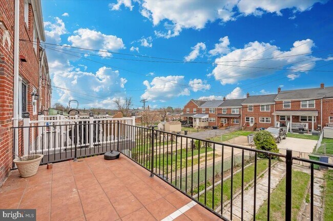 Building Photo - 1551 Langford Rd