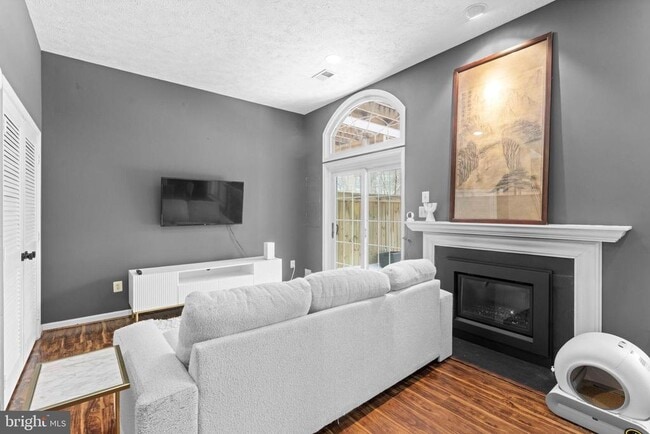 Building Photo - 11433 Heritage Oak Ct