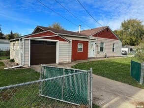 Building Photo - 3803 Pearl Ave