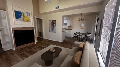 Building Photo - 110 Peachtree Ct