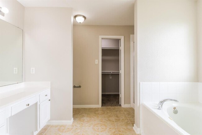 Building Photo - 21606 Gannet Peak Way