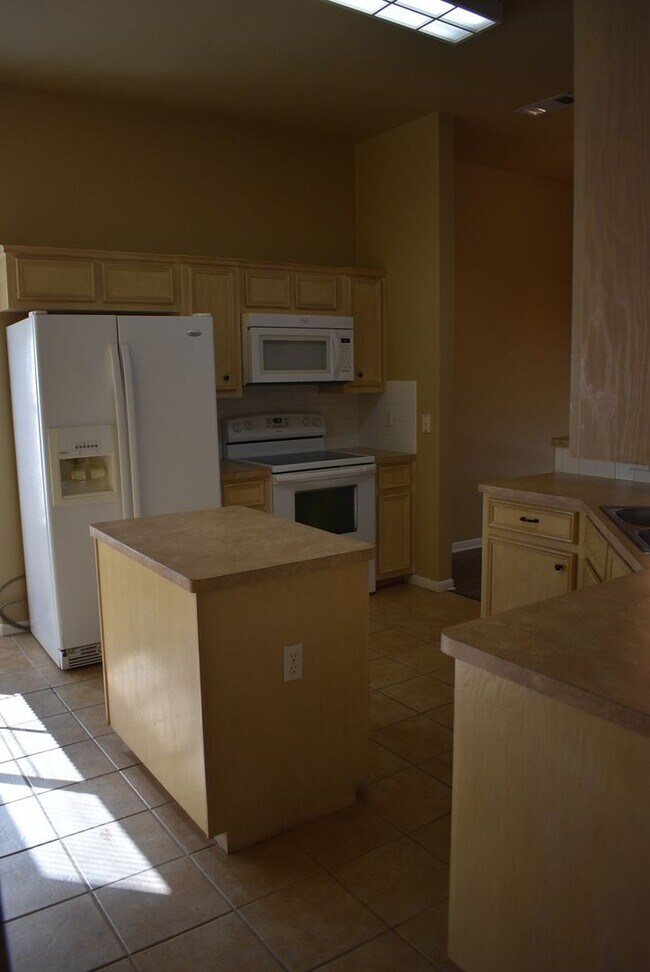 Building Photo - 3BR 2BA is located in a quiet Harker Heigh...