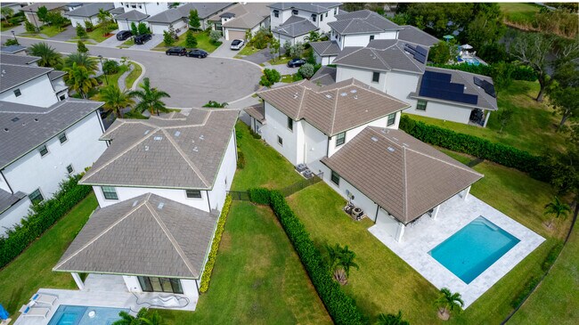 Building Photo - 3018 Safflower Cir