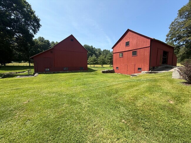 Building Photo - 28 Dugway Rd