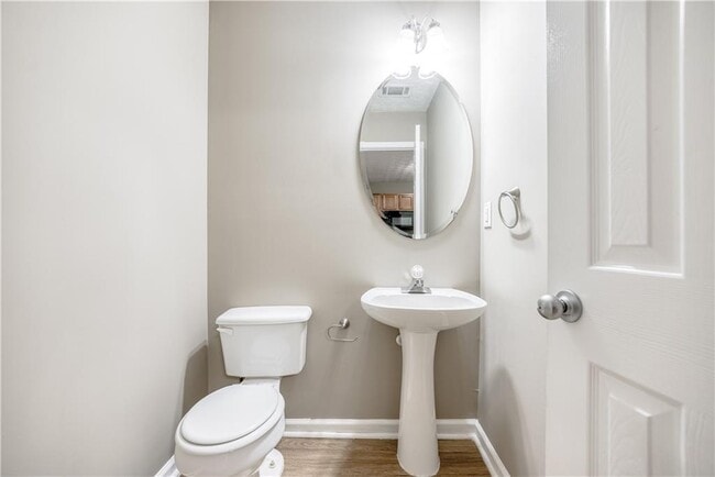 Building Photo - 2913 Vining Ridge Terrace