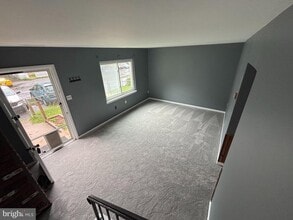 Building Photo - 46868 Rogers Dr