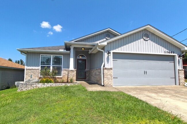 Primary Photo - Coming 10/17 – 3BR/2BA with Fenced Yard in...