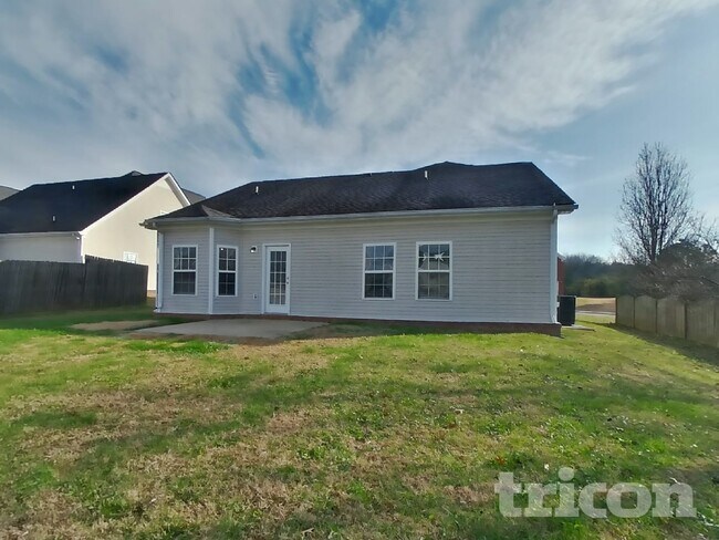 Building Photo - 2023 Fiona Way