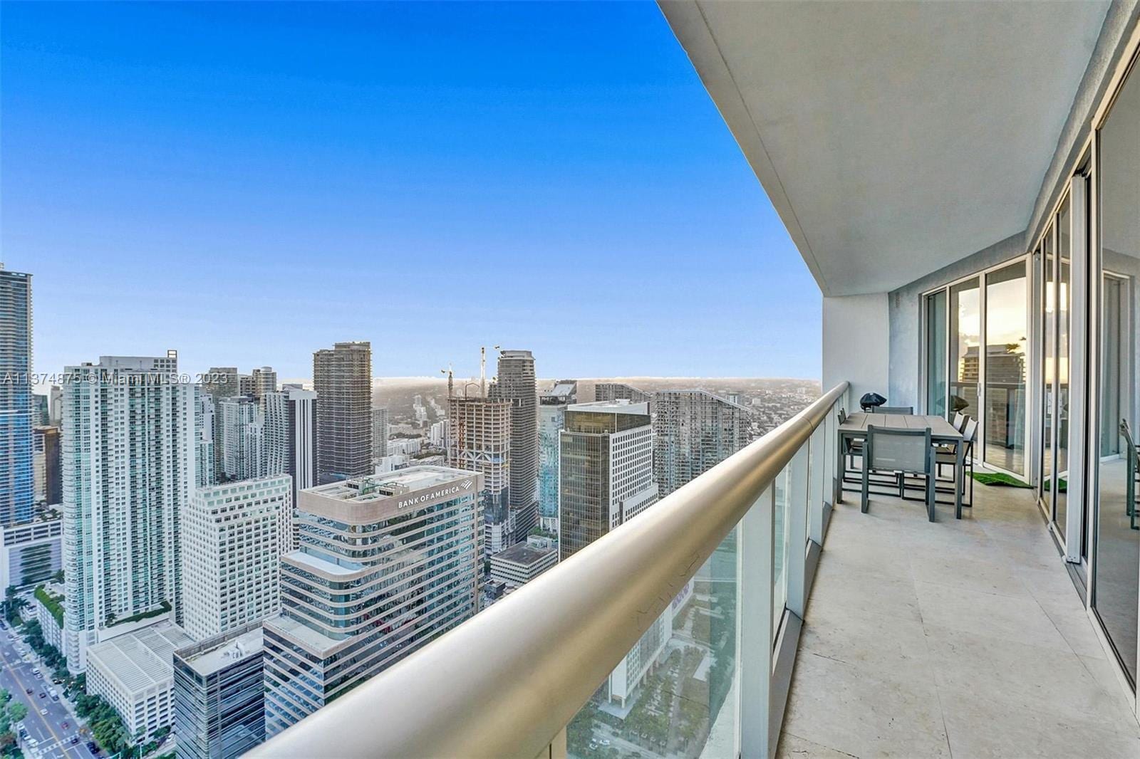 Building Photo - 495 Brickell