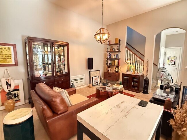 Building Photo - 10703 Banfield Dr