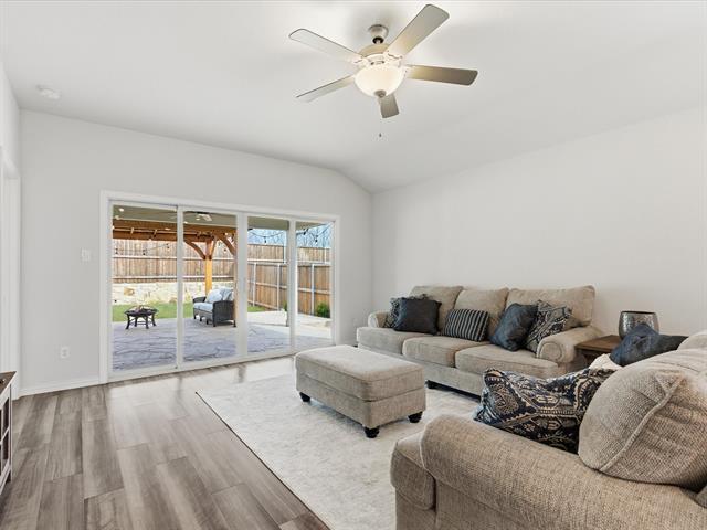 Building Photo - 3616 Kingsgarden Rd