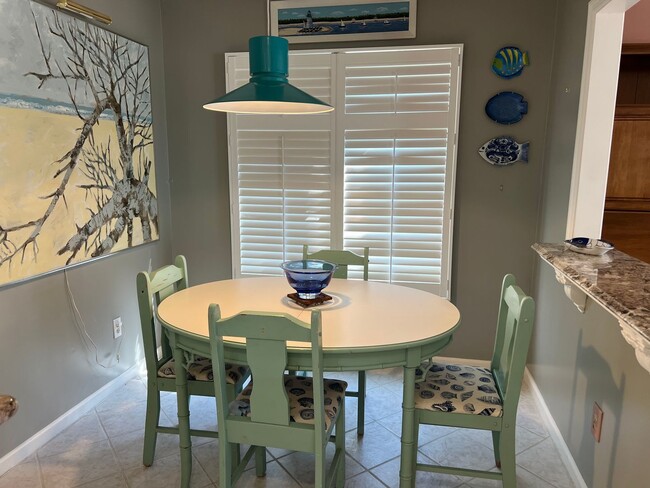 Building Photo - Furnished Waterfront Condo in Hilton Head Plantation - Mariners Pt