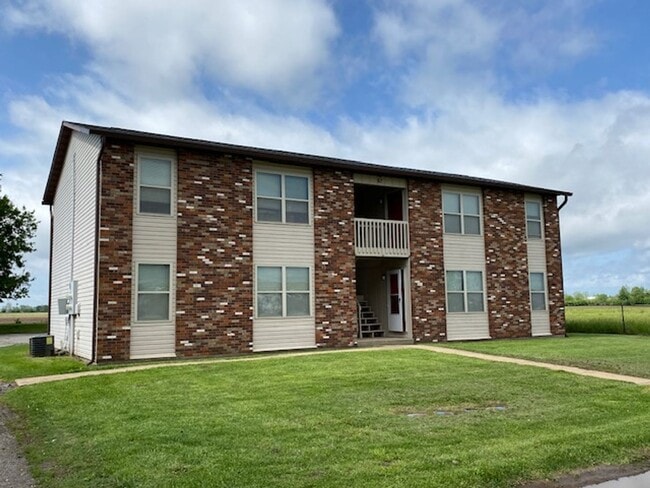 Building Photo - 67 Bellevue Dr