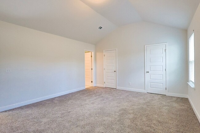 Building Photo - 570 Gov Treutlen Cir