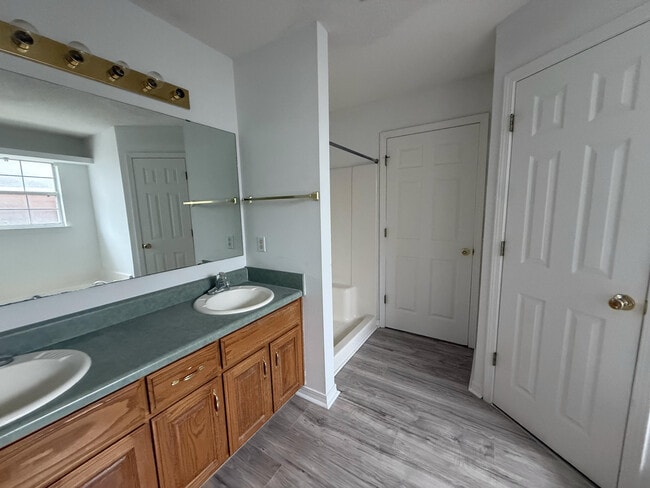 Building Photo - 2678 Hidden Estates Cir