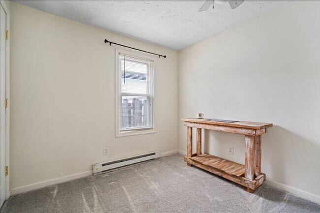 Building Photo - 1815 Cherry St