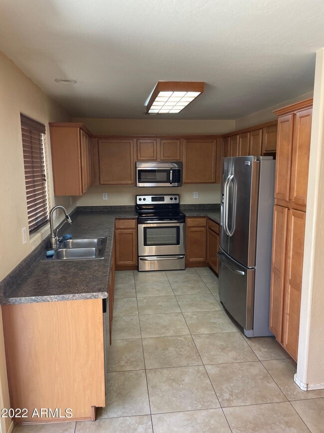 Building Photo - 25088 W Dove Cir