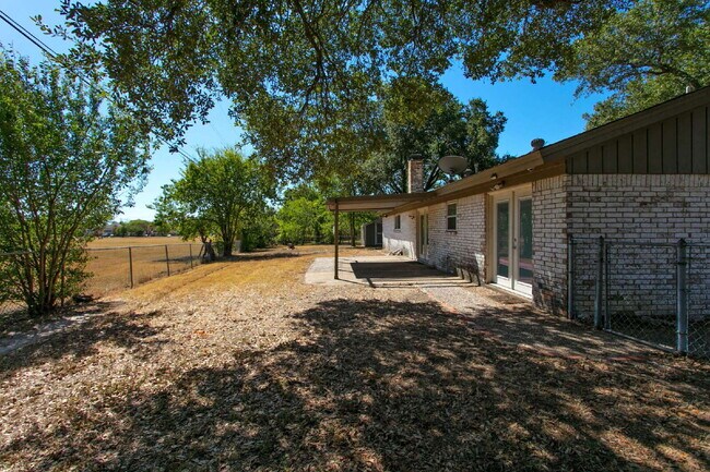 Building Photo - 1407 Skrivanek Ct