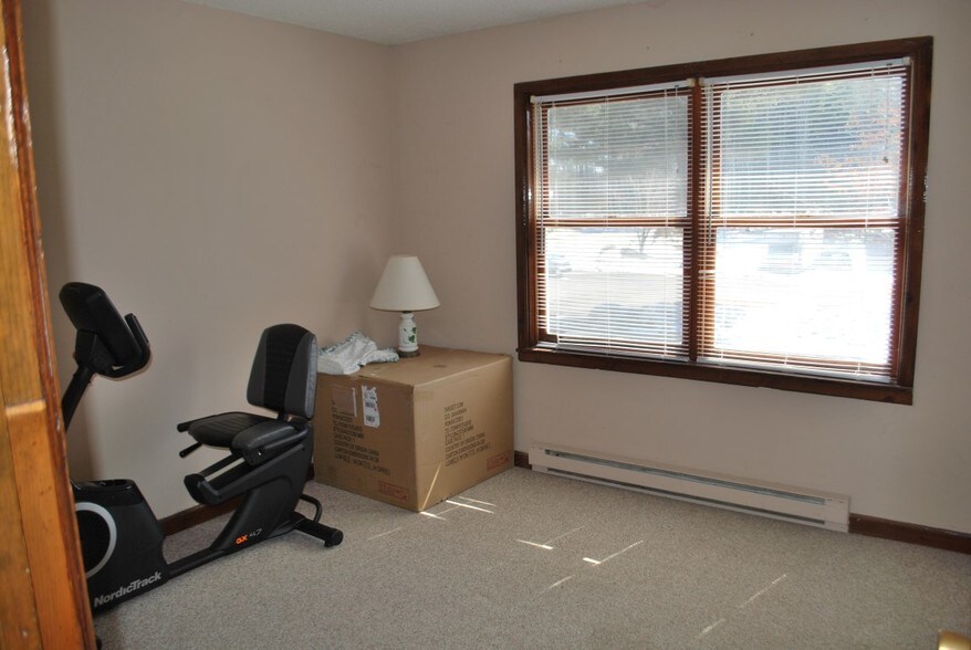 Building Photo - 667 Geyser Rd