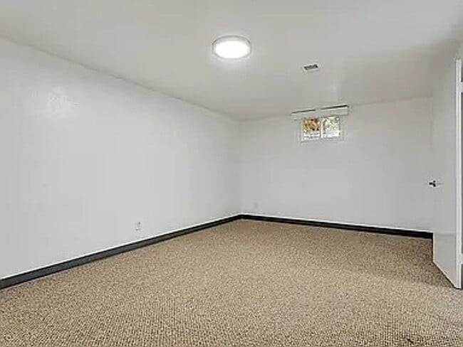 Building Photo - 3697 Depew St