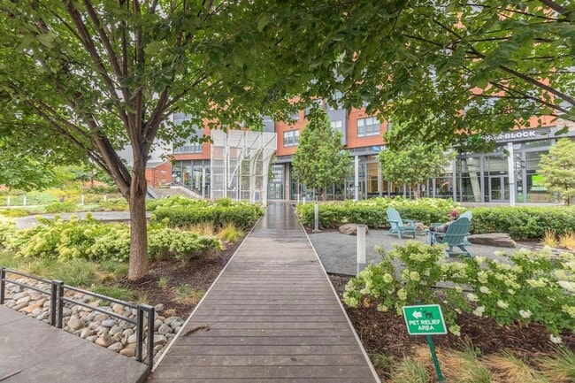 Building Photo - 935 S Taylor St