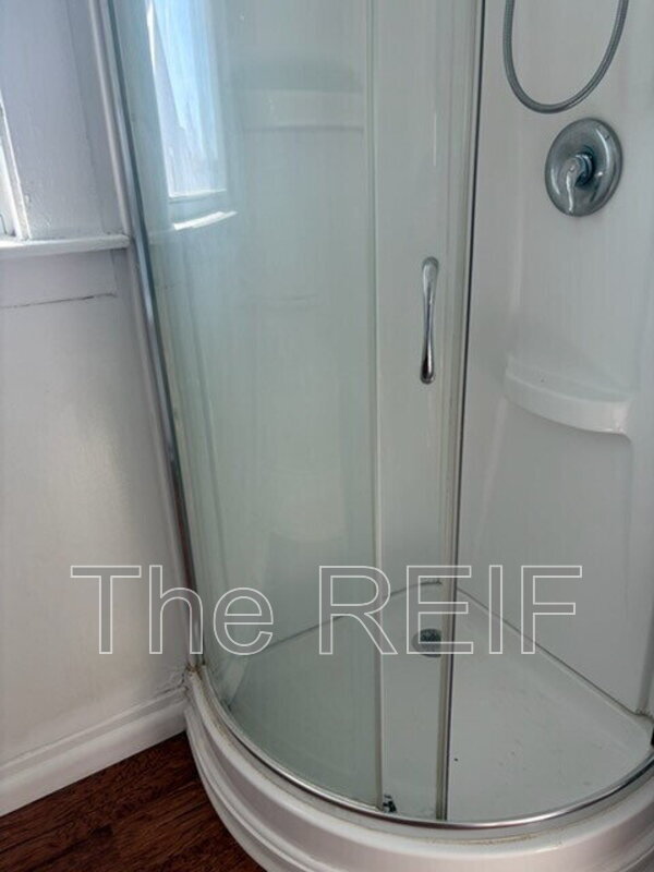 Building Photo - 1025 N Washington Ave