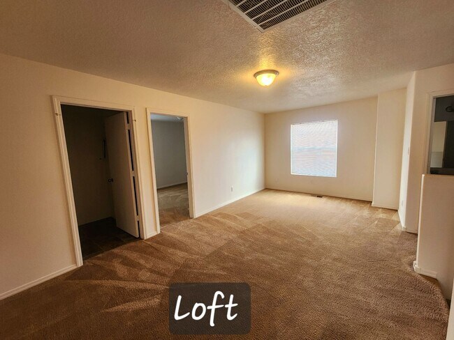 Building Photo - Spacious 4-Bedroom Home with Loft in Charm...