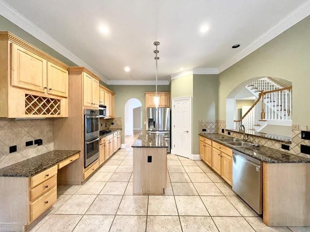 Building Photo - 455 Wembley Cir