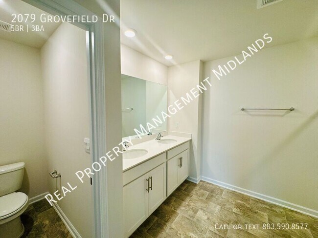 Building Photo - 2079 Grovefield Dr