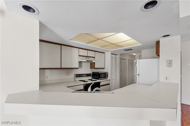 Building Photo - 13411 Gateway Dr