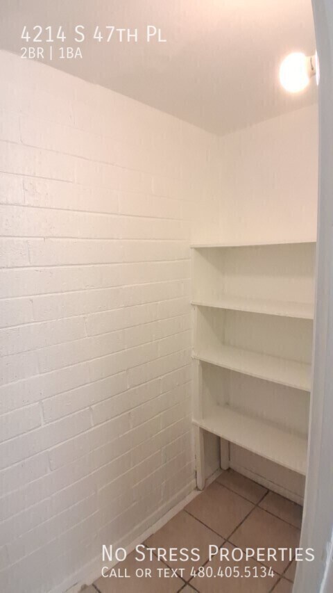 Building Photo - 4214 S 47th Pl